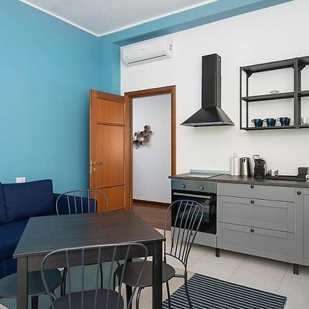 Apartamento Blue City Paradise - Renovated Apt In Center Milán Exterior foto